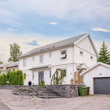 Vaesjoebacken, Sollentuna, Stockholm Apartment Exterior photo