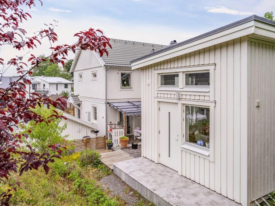 Vaesjoebacken, Sollentuna, Stockholm Apartment Exterior photo